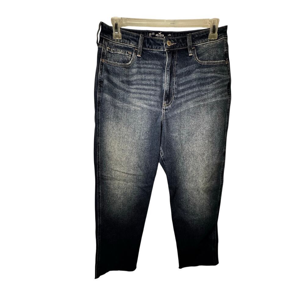 Hollister Ultra High Rise Mom Jeans Worn Once- Size 12/13 SHORT